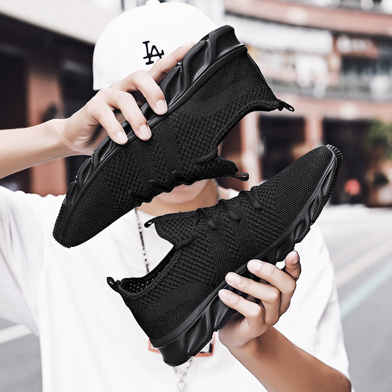 Lightweight™ puolta kevyemmät ja puolta edullisemmat tossut miehille / naisille