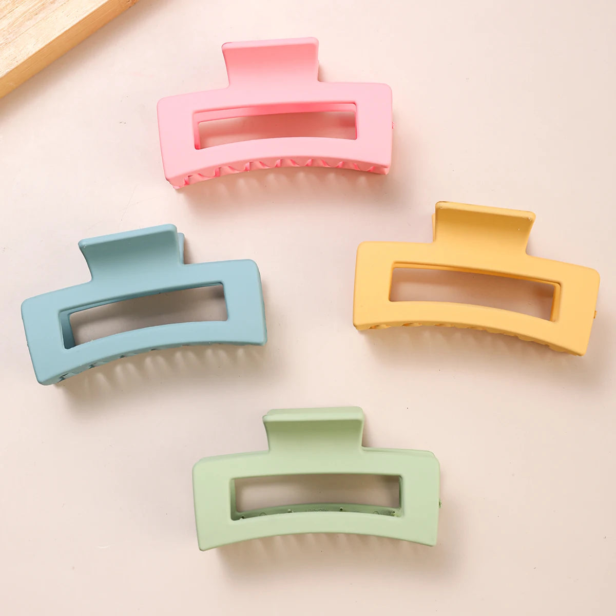 Luja ja liukumaton hiussolki 4 kpl settinä