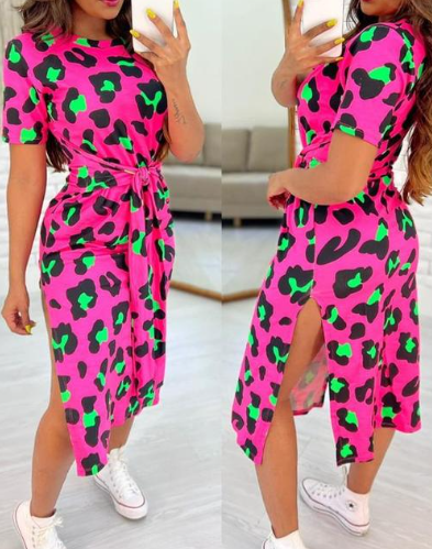 2023 Mukava mekko kauniilla kuviolla ja halkiolla